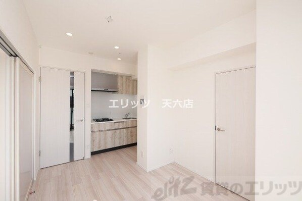 シーズンフラッツ梅田EASTの物件内観写真